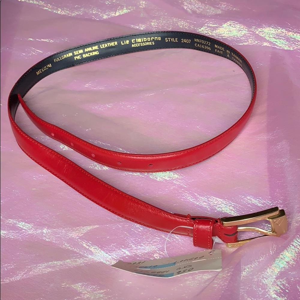 1980’s vintage ♥️  Liz Claiborne red belt